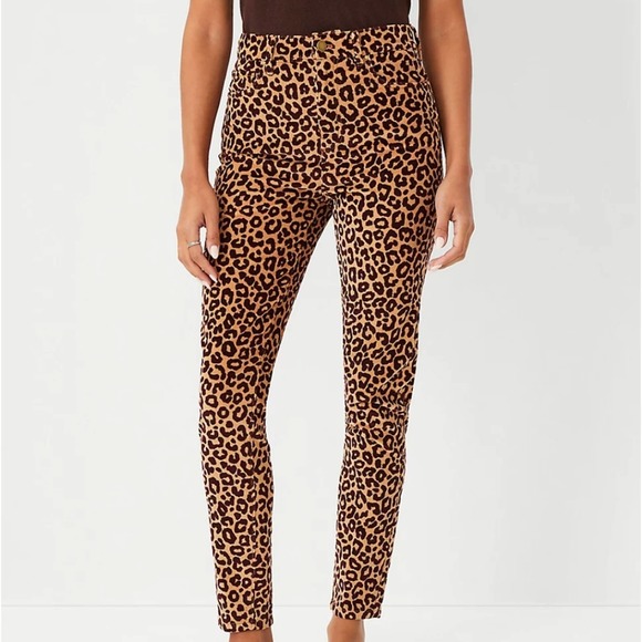 Ann Taylor Pants - O Ann Taylor Cheetah Animal Print High Rise Skinny Corduroy Pants NWT Size 6
